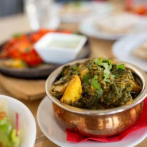 31. aloo palak